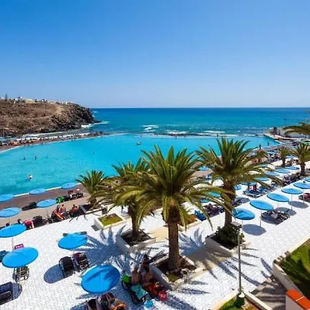 Beach-front Tenerife Sth Sea And Pool View